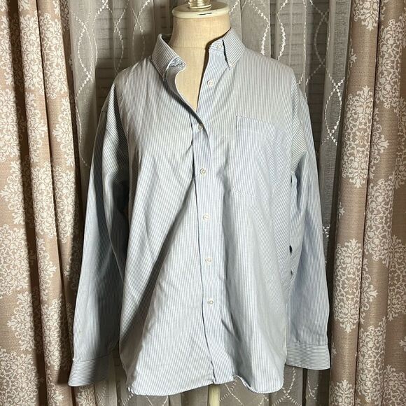 Cabin Creek Tops - Cabin creek wrinkle free Buttoned Down Collared Shirt size 10